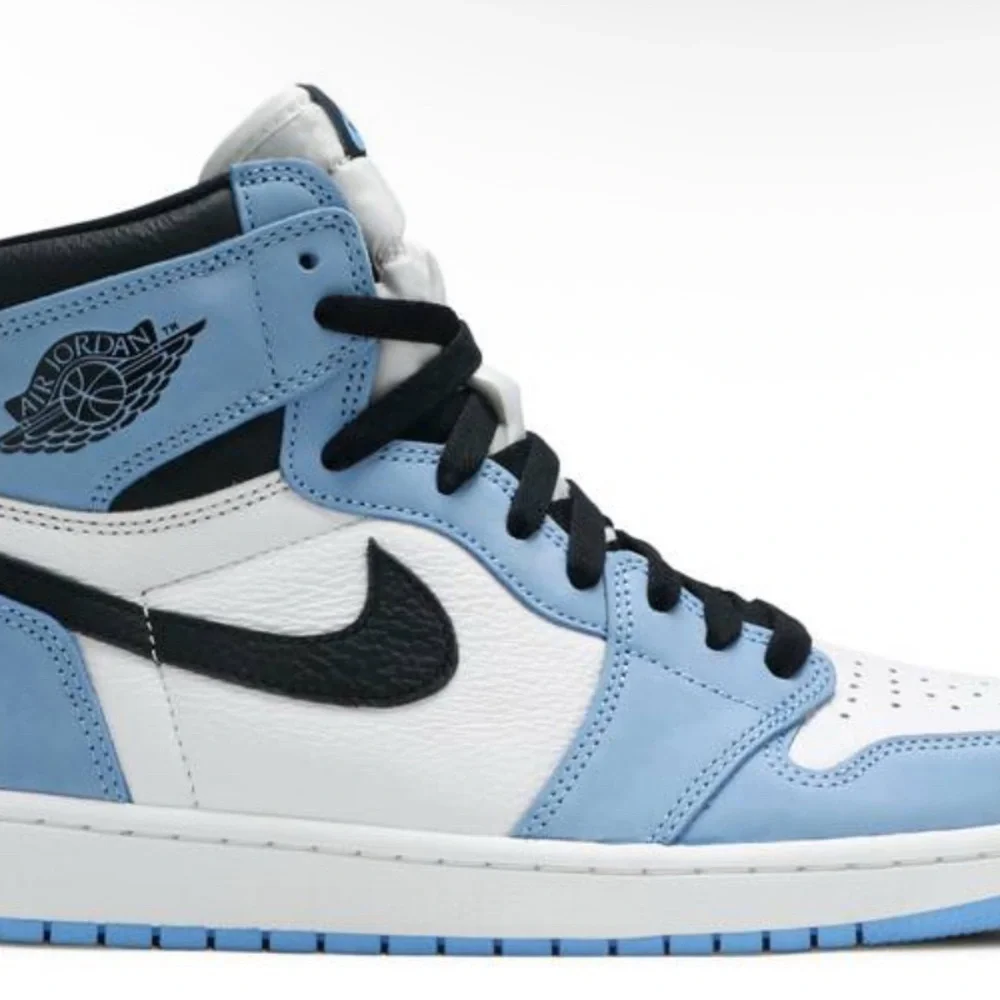 🔵🔵BRAND NEW🔵🔵White+Baby Blue Women’s Air Jordan Retro 1 High OG Casual Sneakers - Picture 5 of 5